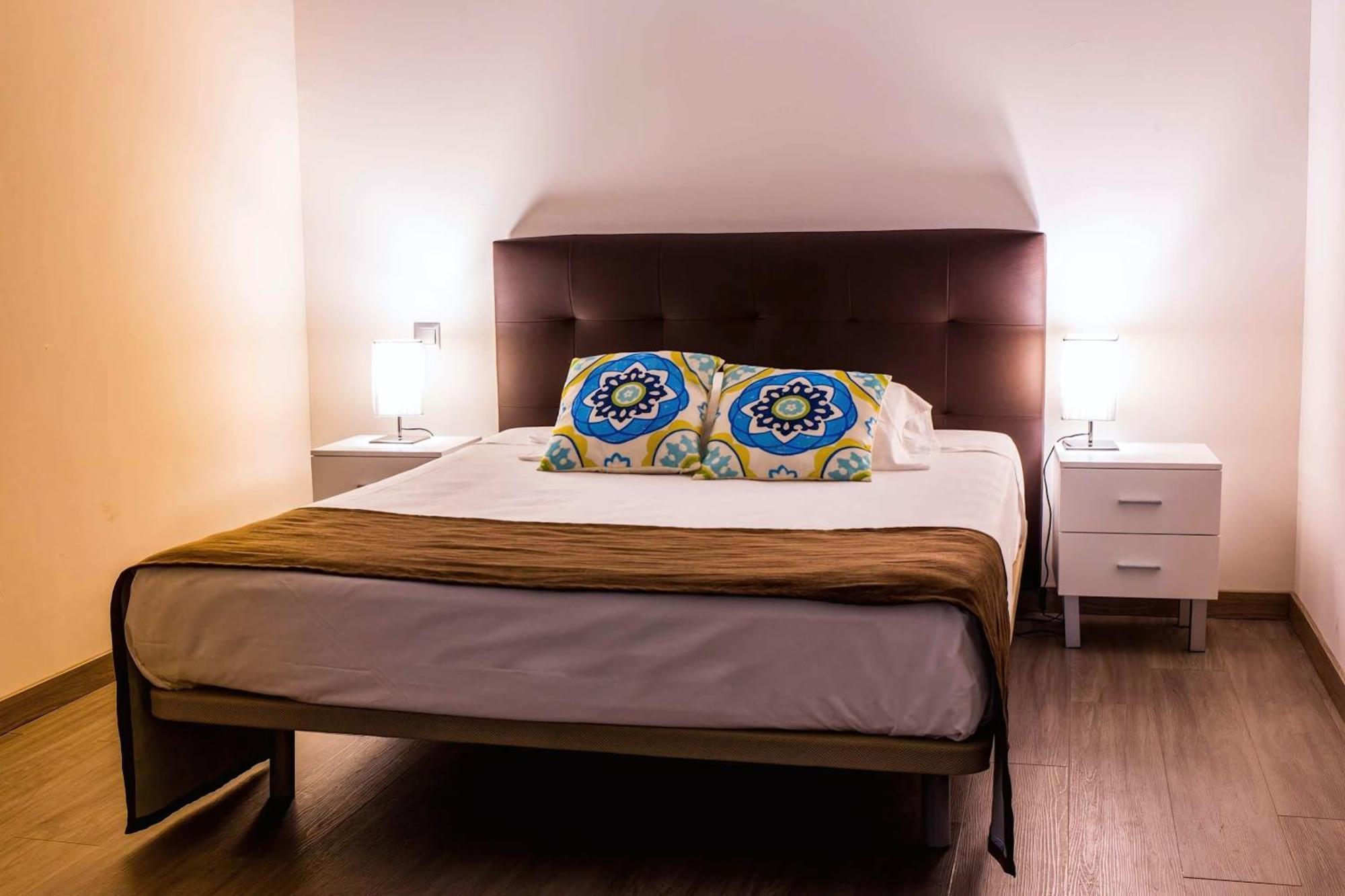 Bluesea Dimona Suites Torremolinos Bagian luar foto