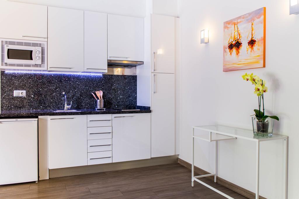 Bluesea Dimona Suites Torremolinos Bagian luar foto
