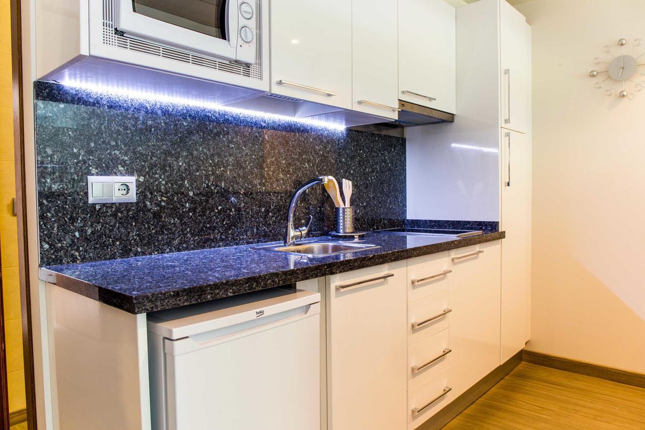 Bluesea Dimona Suites Torremolinos Bagian luar foto
